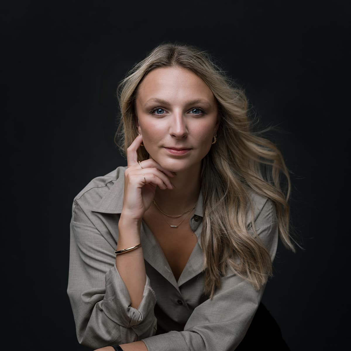 Aya Durbin headshot